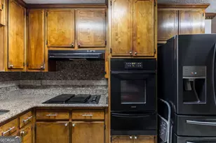 411 Hickory Ln, Griffin, GA 30223 - Photo 14