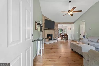 173 Southridge Dr, Locust Grove, GA 30248 - Photo 6