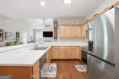 304 Gable Brook Drive, Grayson, GA 30017 - Photo 10