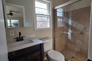 606 Viewpoint Dr, Jackson, GA 30233 - Photo 10
