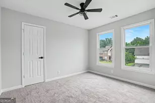 1600 Montrachet Dr, Lawrenceville, GA 30043 - Photo 10
