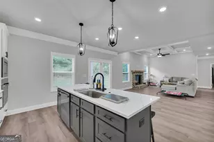 305 Parkers Pl, Hoschton, GA 30548 - Photo 32