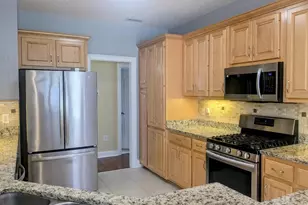 110 Lyndhurst Way, Sharpsburg, GA 30277 - Photo 16