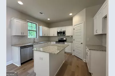 176 Country World Drive, Macon, GA 31211 - Photo 8