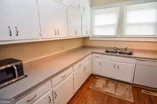 847 E College St, Griffin, GA 30224 - Photo 16