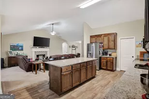 304 Highlands Dr, Winterville, GA 30683 - Photo 12