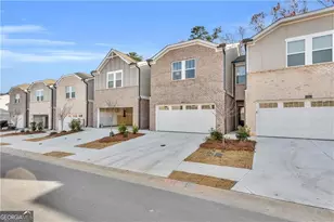 1575 Villageside Ct, Lawrenceville, GA 30043 - Photo 2