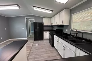 240 Bayberry Dr, Byron, GA 31008 - Photo 6