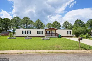 240 Bayberry Dr, Byron, GA 31008 - Photo 1
