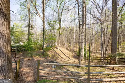 2093 Halfmoon Bluff NW, Kennesaw, GA 30152 - Photo 4