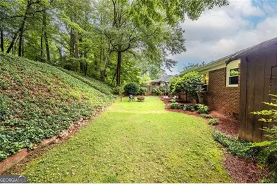 573 N Superior Avenue, Decatur, GA 30033 - Photo 46
