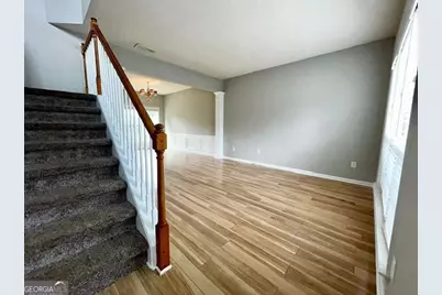 658 Glenbarrett Court NE, Marietta, GA 30066 - Photo 4