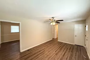 1661 N Highpoint Dr, Douglasville, GA 30134 - Photo 4