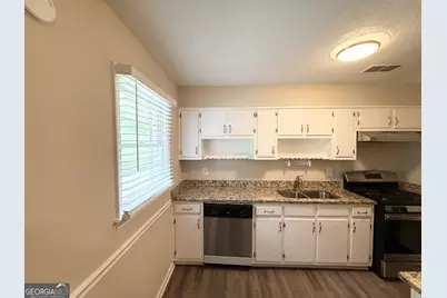 1661 N Highpoint Drive, Douglasville, GA 30134 - Photo 8