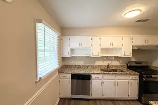 1661 N Highpoint Dr, Douglasville, GA 30134 - Photo 8