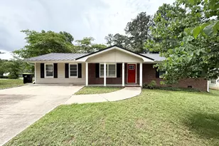 1661 N Highpoint Dr, Douglasville, GA 30134 - Photo 2