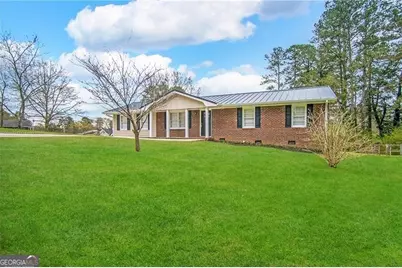 1661 N Highpoint Drive, Douglasville, GA 30134 - Photo 1