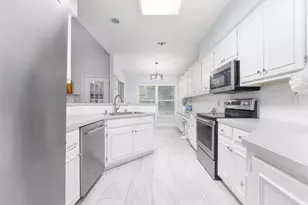 235 Cardinal Cir W, Saint Marys, GA 31558 - Photo 8