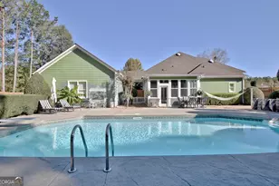 25 Carriage Ln, Senoia, GA 30276 - Photo 2