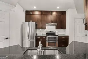 2700 NE Pine Tree Rd, Atlanta, GA 30324 - Photo 8