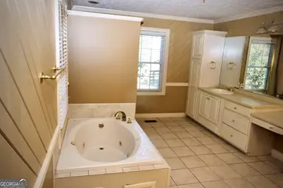 1825 Groaning Rock Road, Commerce, GA 30530 - Photo 16