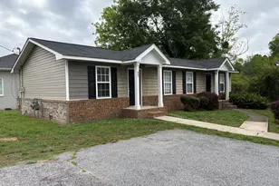 47 Robinson St, Newnan, GA 30263 - Photo 1