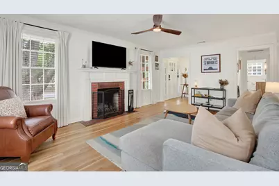 1415 E 52nd Street, Savannah, GA 31404 - Photo 8