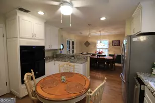 164 W Myra St, Alma, GA 31510 - Photo 6
