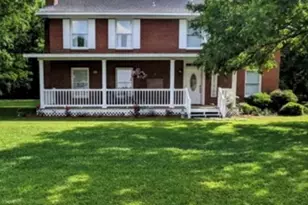 164 W Myra St, Alma, GA 31510 - Photo 2