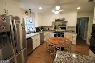 164 W Myra St, Alma, GA 31510 - Photo 6