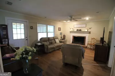 164 W Myra Street, Alma, GA 31510 - Photo 2