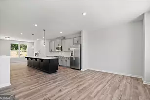 2676 Creek View Terrace, Atlanta, GA 30318 - Photo 10