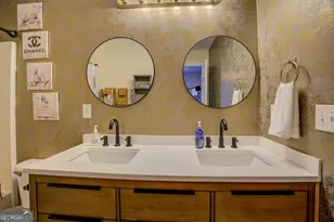 1435 Barrett Pl Ln, Lawrenceville, GA 30043 - Photo 52