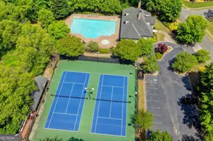 271 Prestbury Ct, Suwanee, GA 30024 - Photo 2
