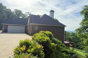 865 Laurel Ridge Rd, Cleveland, GA 30528 - Photo 2