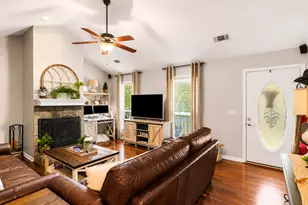 305 Annie Ln, Locust Grove, GA 30248 - Photo 2