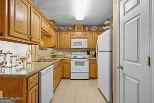 312 Promise Ln, Brunswick, GA 31525 - Photo 8