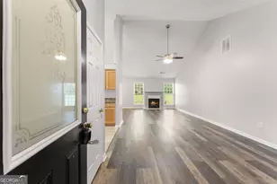 130 Meadow Creek Dr, Jefferson, GA 30549 - Photo 6
