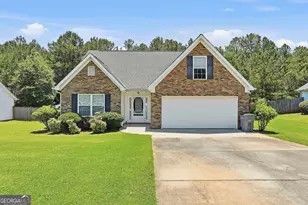 113 Perimeter Dr, Lagrange, GA 30241 - Photo 2
