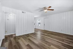 1386 Bryan Ave, East Point, GA 30344 - Photo 4