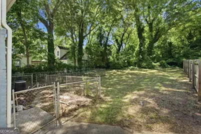 1386 Bryan Avenue, East Point, GA 30344 - Photo 22