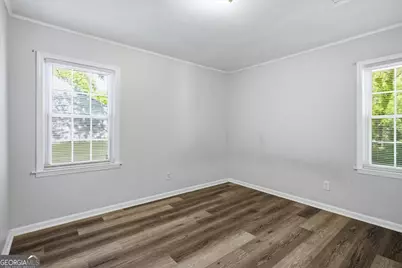 1386 Bryan Avenue, East Point, GA 30344 - Photo 10