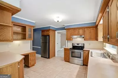 3660 NE Laurel Lane NE, Conyers, GA 30012 - Photo 4