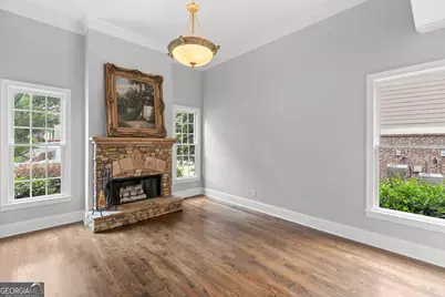 302 Beech Tree Hollow, Sugar Hill, GA 30518 - Photo 6