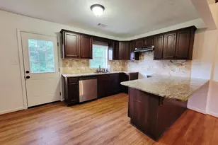 304 Baughs Cross Rd, West Point, GA 31833 - Photo 6