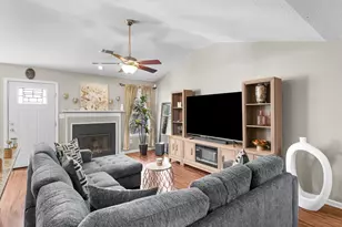 160 Country Mill Ln, Stockbridge, GA 30281 - Photo 2