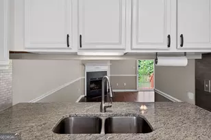 136 Bridge View Dr, Marietta, GA 30066 - Photo 16