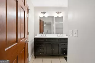 5323 Rockborough Trail, Stone Mountain, GA 30083 - Photo 16