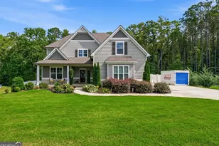 181 Peppertree Dr, Newnan, GA 30265 - Photo 2