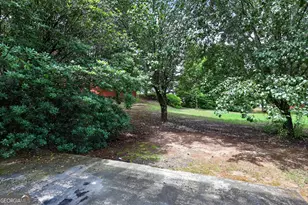 2441 Charleston Pointe Ct SE, Atlanta, GA 30316 - Photo 2